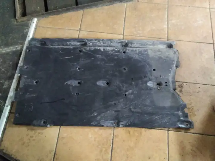 Nissan Qashqai (2010 - 2013) 74814BR00A Защита днища — фото 1
