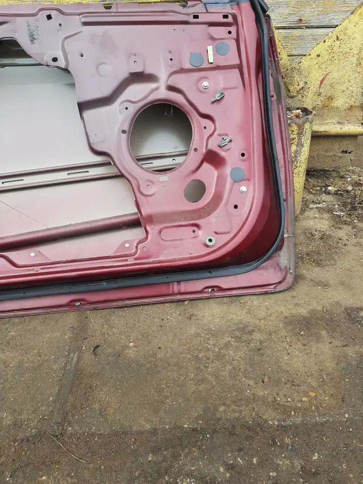 Nissan Primera (2001 - 2008) Дверь — фото 6