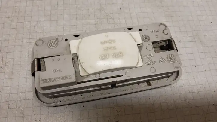 Volkswagen Transporter - Caravelle T5 (2003 - 2009) 7H0947105A Плафон салона — фото 2