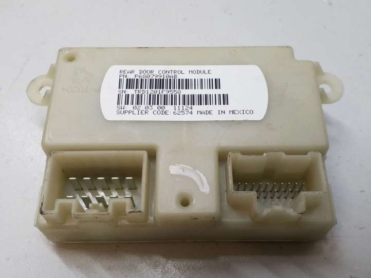 P68079910AB Dodge Grand Caravan Šoninių slankiojančių durų ECU modulis