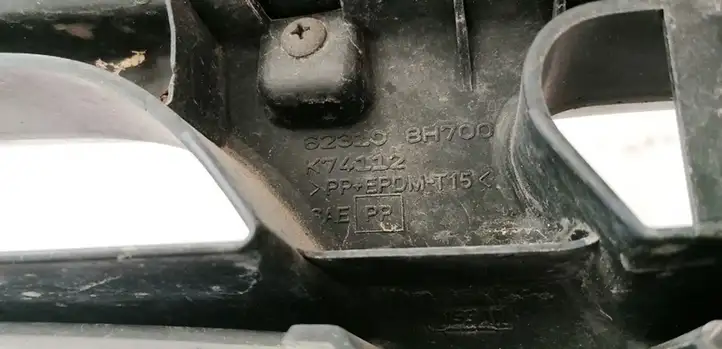 Nissan X-Trail T30 (2001 - 2007) 623108H700 Передняя решетка — фото 3