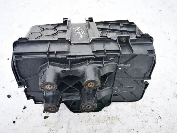 Seat Leon (1M) (1998 - 2006) 1j0915335 Ящик аккумулятора — фото 1