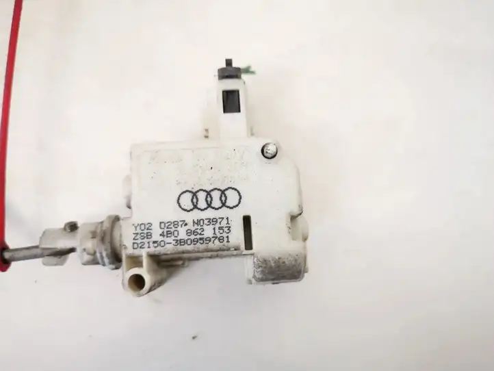 Audi A6 S6 C5 4B (2001 - 2004) 4b0862153 Мотор центрального замка — фото 2