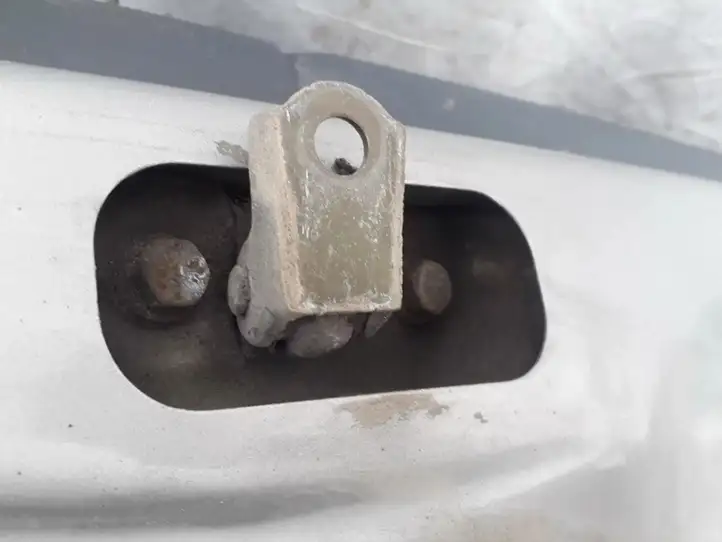 Nissan Almera N16 (2000 - 2010) Ограничитель задней двери — фото 3