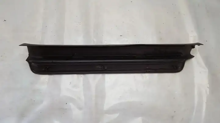 Toyota Avensis T250 (2006 - 2009) 6791305050 Внутренняя отделка переднего порога — фото 2