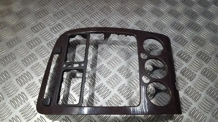 Toyota Avensis T220 (2000 - 2003) 5541205130 Прочие детали салона — фото 1