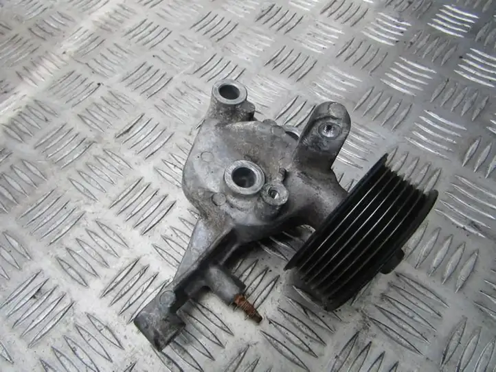 Lexus IS 220D-250-350 (2005 - 2010) 1663126010 Шкив натяжителя ремня — фото 1