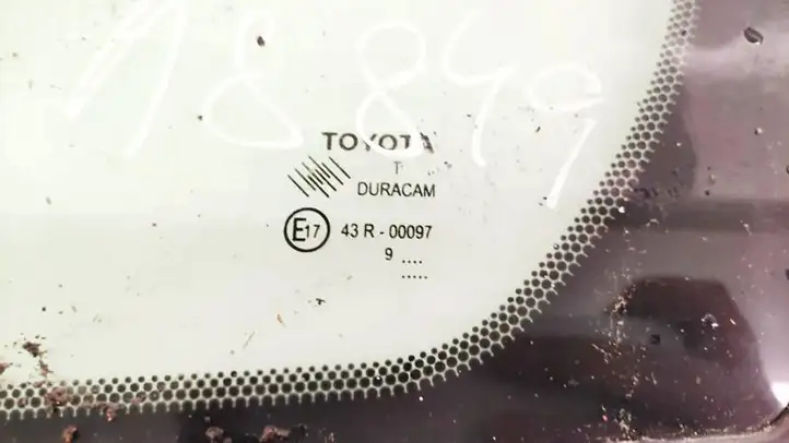Toyota Verso (2009 - 2012) Треугольное стекло кузова — фото 2