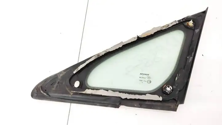 Toyota Verso (2009 - 2012) Треугольное стекло кузова — фото 3