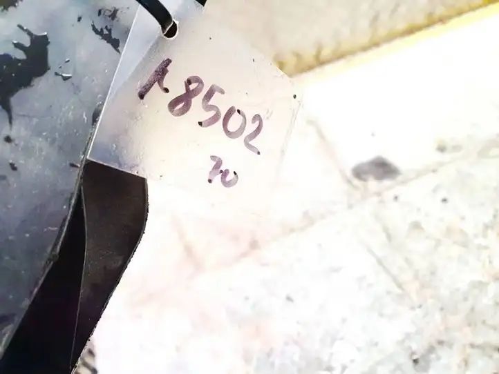 (2005 - 2010) 3c9807863 Кронштейн заднего бампера — фото 2