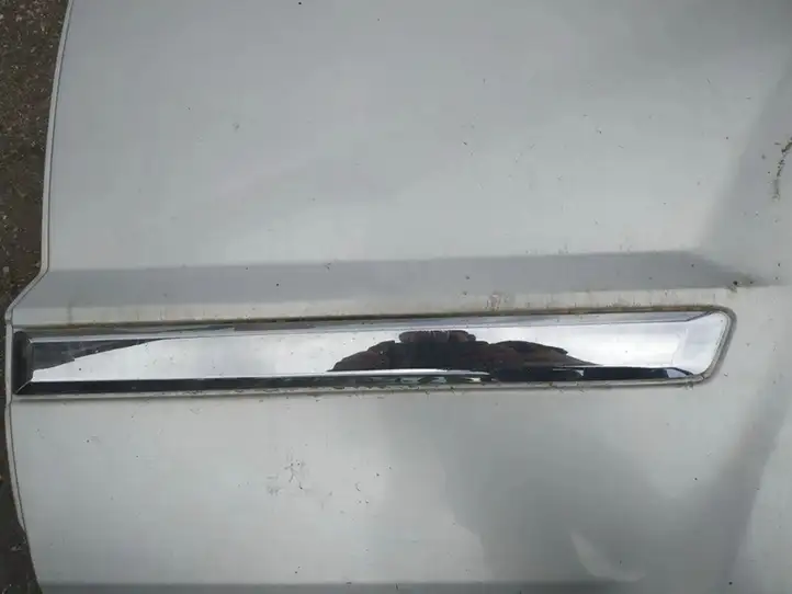 Jeep Grand Cherokee (WK) (2004 - 2010) Молдинги задней двери — фото 1