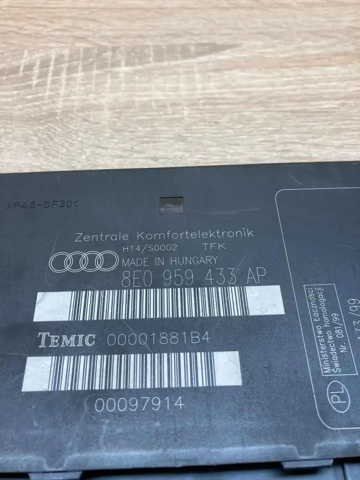 Audi A4 S4 B6 8E 8H (2000 - 2006) 8E0959433AP Модуль комфорта — фото 5