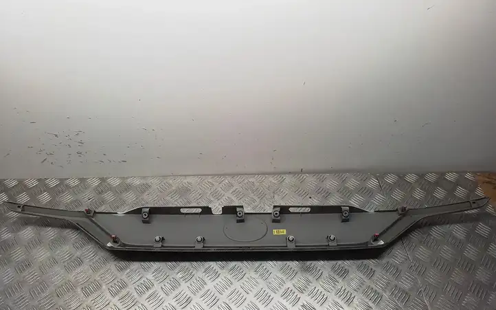 Toyota RAV 4 (XA50) (2018 - ) 7680142240 Подсветка номера — фото 2