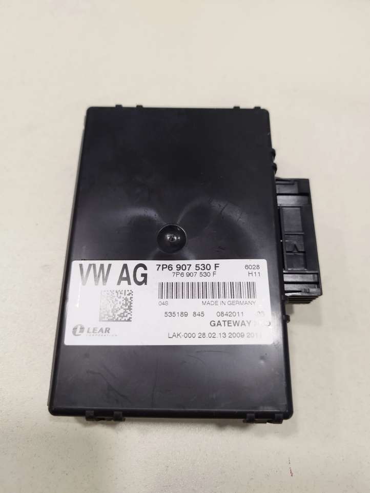 7P6907530F Volkswagen Touareg II Gateway valdymo modulis