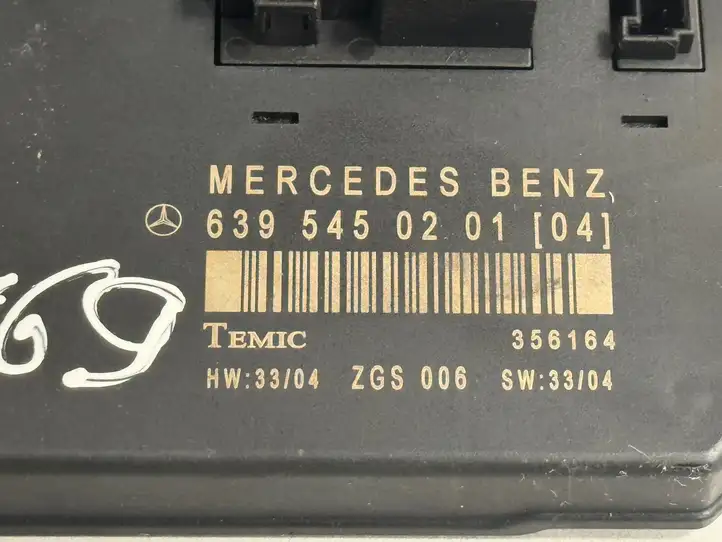 Mercedes-Benz Vito Viano W639 (2003 - 2010) 6395450201 Блок предохранителей — фото 2