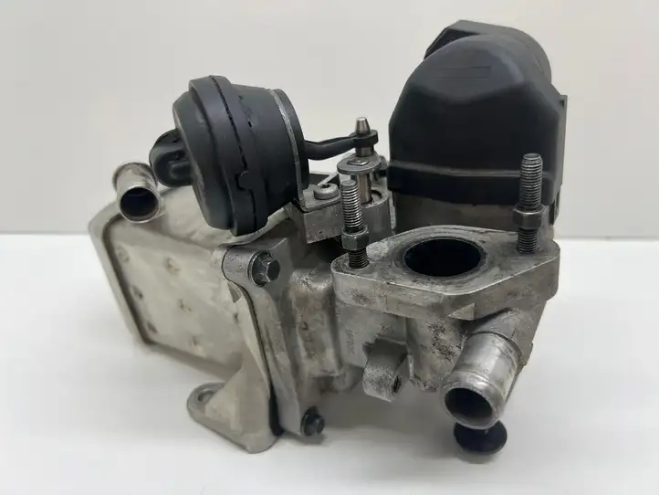 Volvo S60 (2013 - 2018) 31422378 Охладитель клапана EGR — фото 1