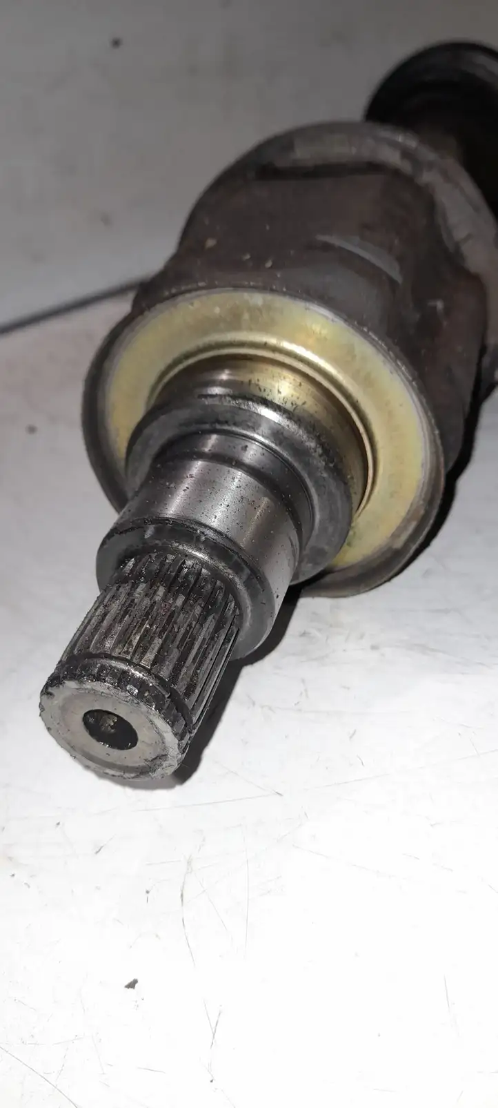 Toyota RAV 4 (XA20)    Передняя полуось