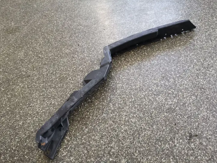 Skoda Octavia Mk2 (1Z) (2004 - 2013)   Передний держатель бампера