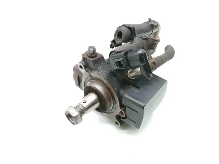 Skoda Octavia Mk2 (1Z) (2004 - 2013) 03L130755AH Топливный насос — фото 1