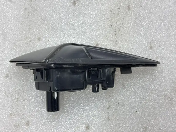 Tesla Model Y (2019 - 2024) 112510650J Боковая камера в крыле — фото 10