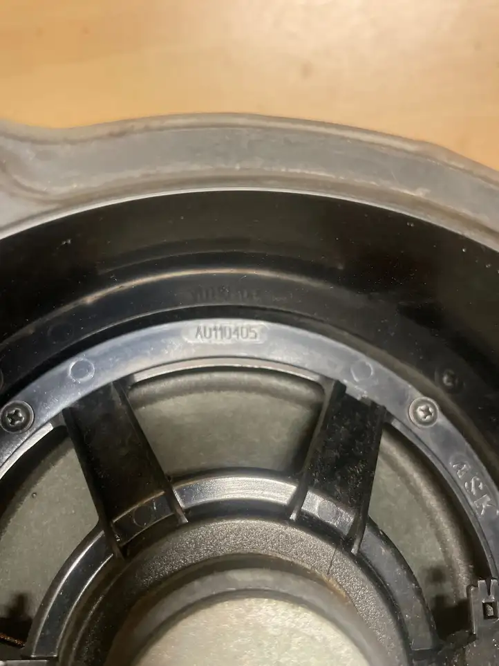 Audi A4 S4 B8 8K (2011 - 2015) AU110405 Кронштейн усилителя звука — фото 3