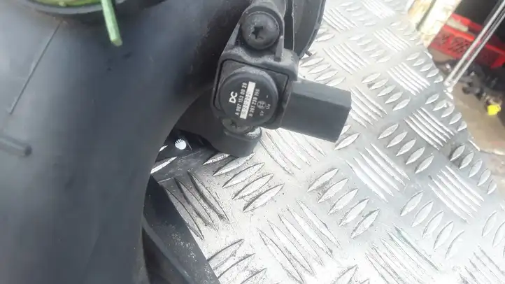 Mercedes-Benz Sprinter W906 (2006 - 2018) A6510900028 Детали воздухозаборника — фото 2