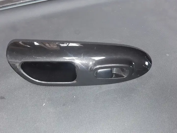 Nissan Juke I F15 (2010 - 2018) Блок кнопок стеклоподъемников — фото 1