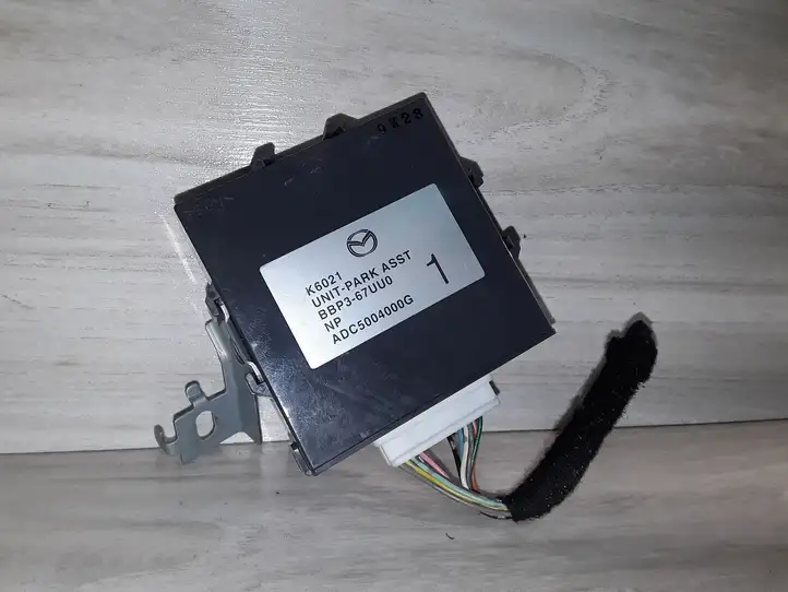 Mazda 3 II (2011 - 2013) ADC5004000G Блок управления парктрониками — фото 1