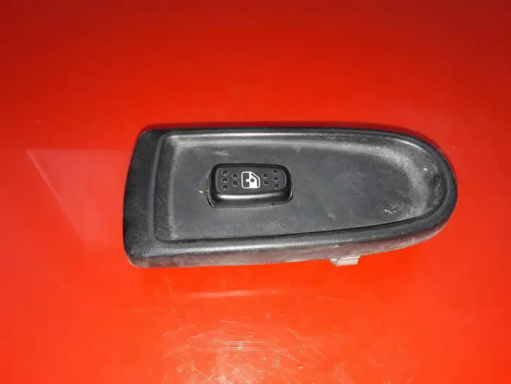 Iveco Daily Daily 35 - 40.10 (2001 - 2016) 69500479 Блок кнопок стеклоподъемников — фото 1
