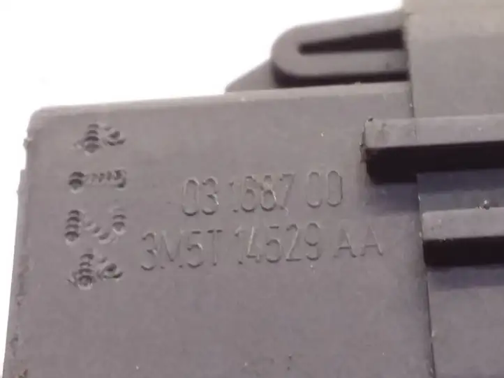 Ford Focus C-MAX (2003 - 2010) 3M5T14529AA Кнопка стеклоподъемников — фото 4