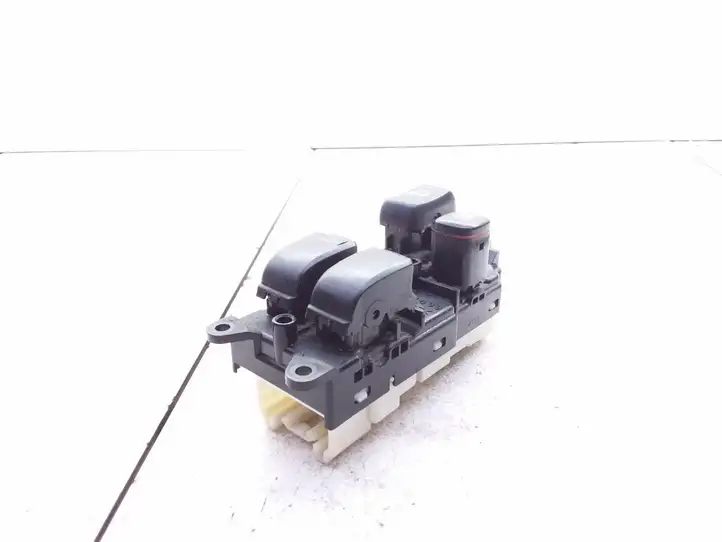 Toyota Corolla Verso E121 (2001 - 2004) 8404013060 Кнопка стеклоподъемников — фото 3
