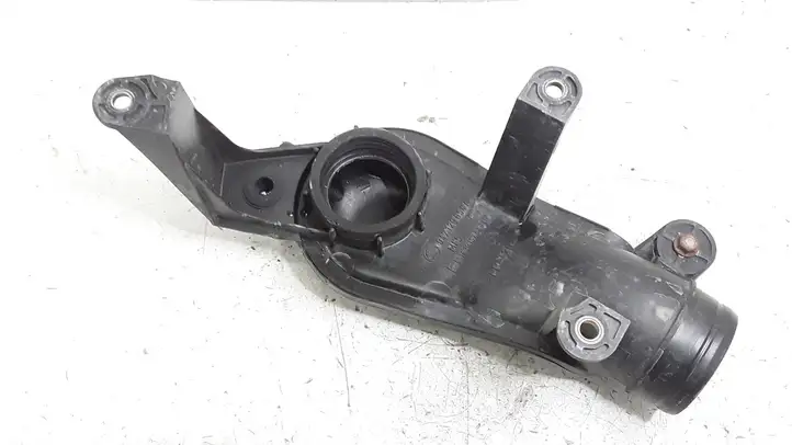 Skoda Fabia Mk1 (6Y) (1999 - 2007) 047129654A Детали воздухозаборника — фото 3