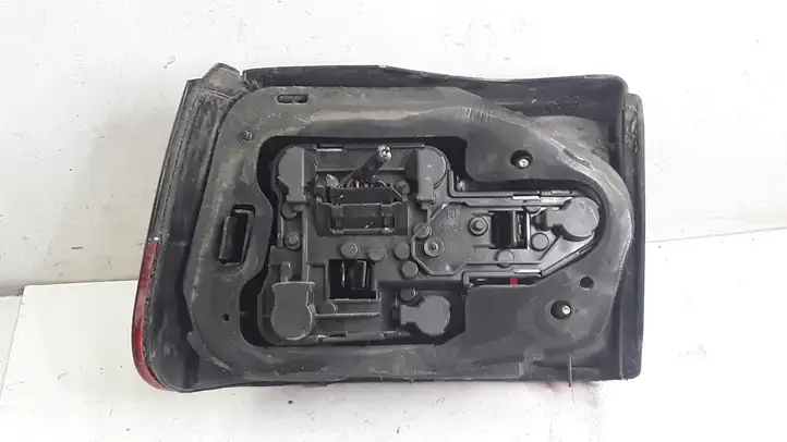 Seat Ibiza II (6k) (1999 - 2002) 96224000 Задний фонарь в кузове — фото 4