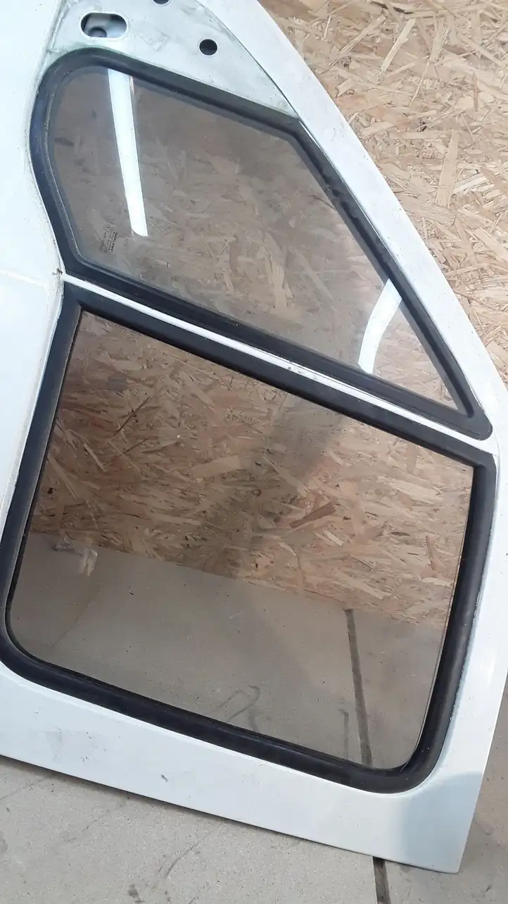Fiat Ducato (2002 - 2006) E243R001099 Форточка двери — фото 1