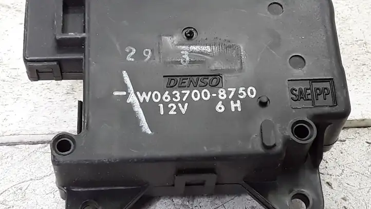 Subaru Legacy (2003 - 2009) 0637008750 Двигатель задвижки потока воздуха — фото 2