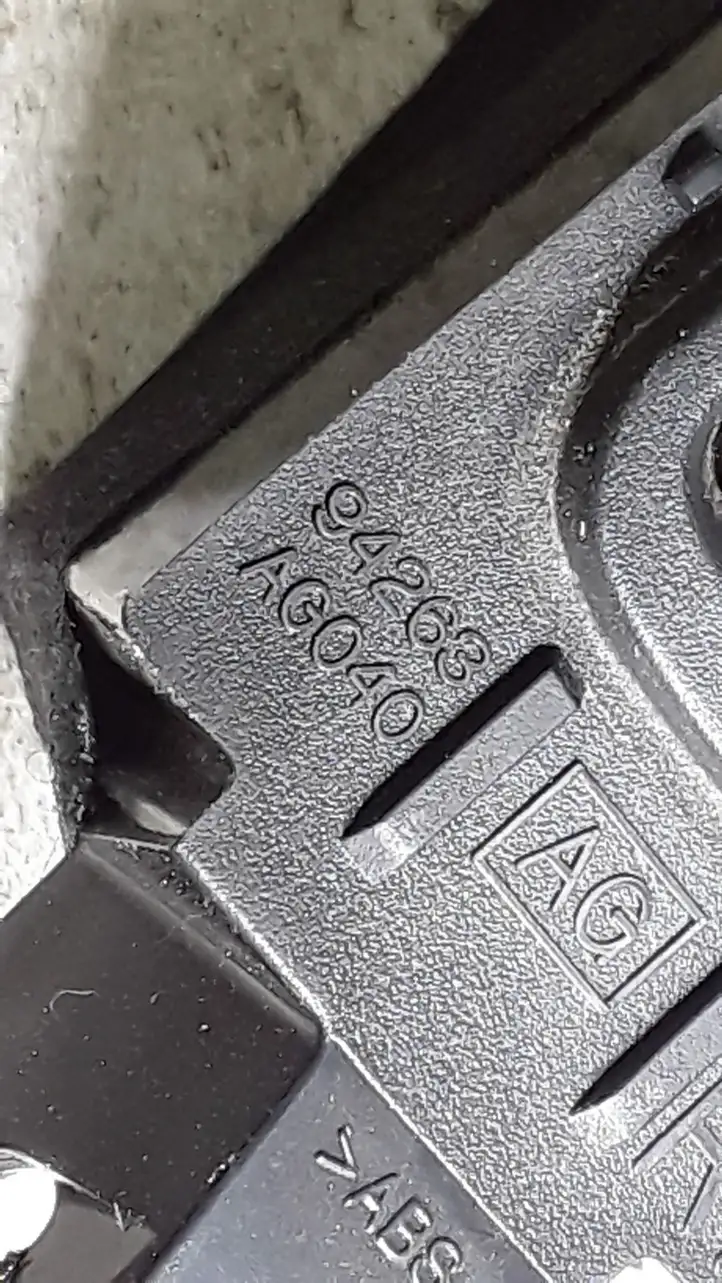 Subaru Legacy (2003 - 2009) 94263AG040 Блок кнопок стеклоподъемников — фото 2