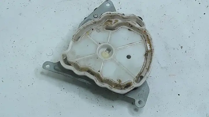 Toyota Avensis T250 (2003 - 2006) AE0637008610 Двигатель задвижки потока воздуха — фото 1