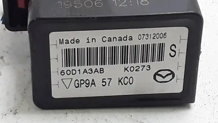Mazda 6 (2005 - 2007) GP9A57KC0 Датчик удара SRS — фото 2