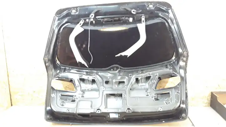 Mazda 6 (2005 - 2007) Крышка багажника — фото 3
