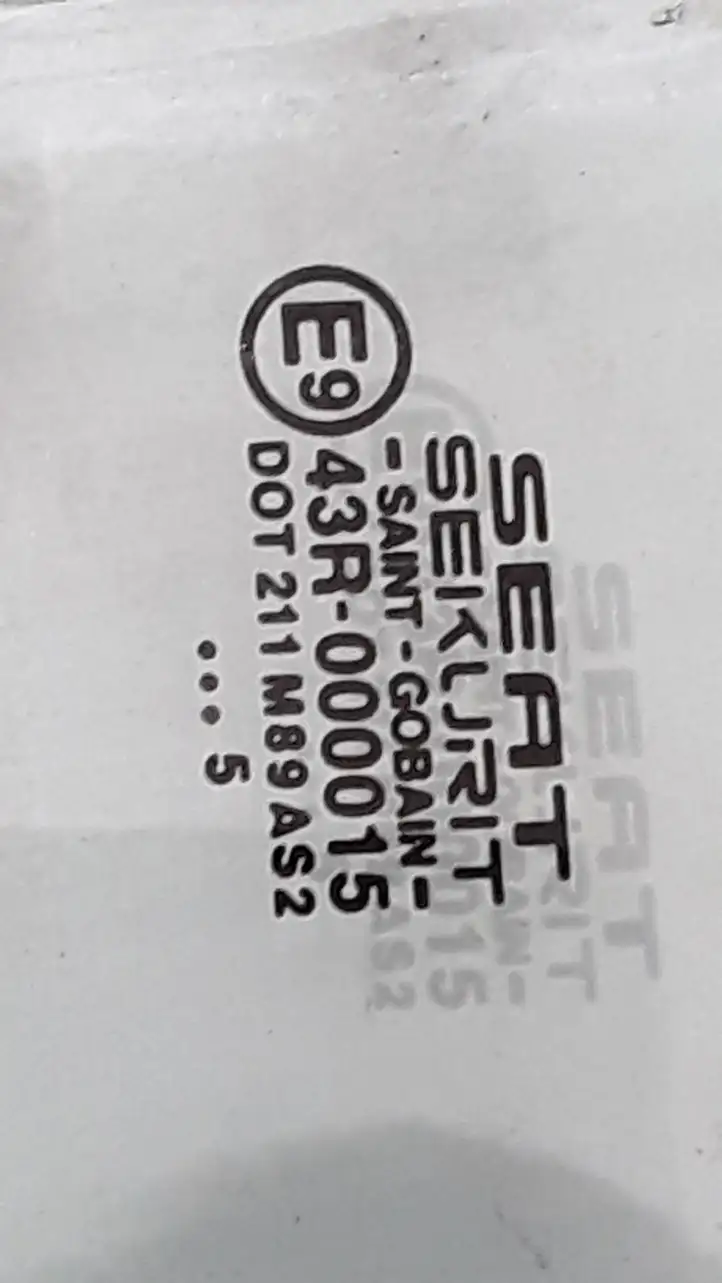 Seat Cordoba (6L) (2002 - 2009) E943R000015 Стекло задней двери — фото 2