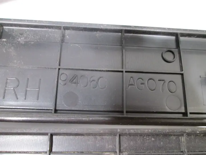 Subaru Outback (2003 - 2007) 94060AG080 Внутренняя обшивка порога (комплект) — фото 4