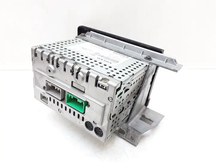 Volvo XC70 (2000 - 2004) 8651152 Магнитола / мультимедийная система — фото 3