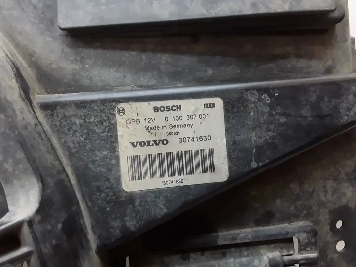 Volvo V50 (2004 - 2008) 0130307001 Электровентилятор радиатора — фото 3
