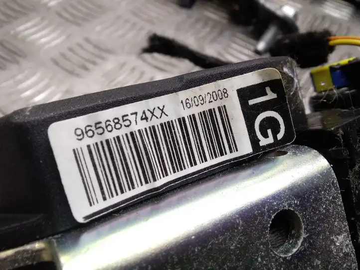 Peugeot 308 (2007 - 2013) 96568574XX Передний ремень безопасности — фото 3