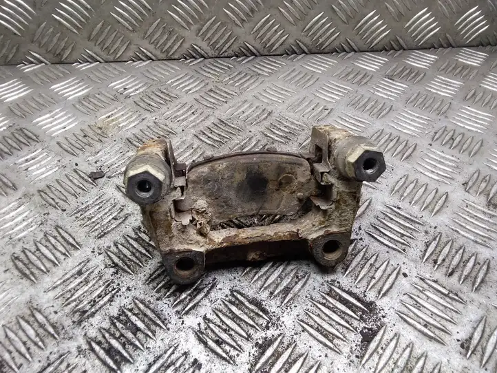 Opel Zafira B (2006 - 2008) Скоба заднего тормозного суппорта — фото 1