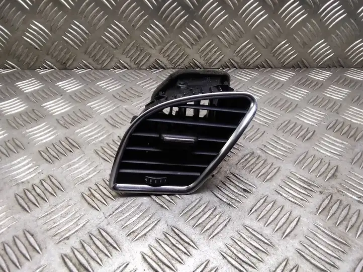 Audi A5 8T 8F (2007 - 2011) 8T2820901B Боковой воздушный дефлектор — фото 1