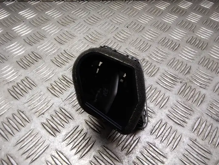 Audi A5 8T 8F (2007 - 2011) 8T2820901B Боковой воздушный дефлектор — фото 3