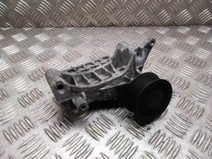 Audi A5 8T 8F (2007 - 2011) 059903143S Кронштейн генератора — фото 1