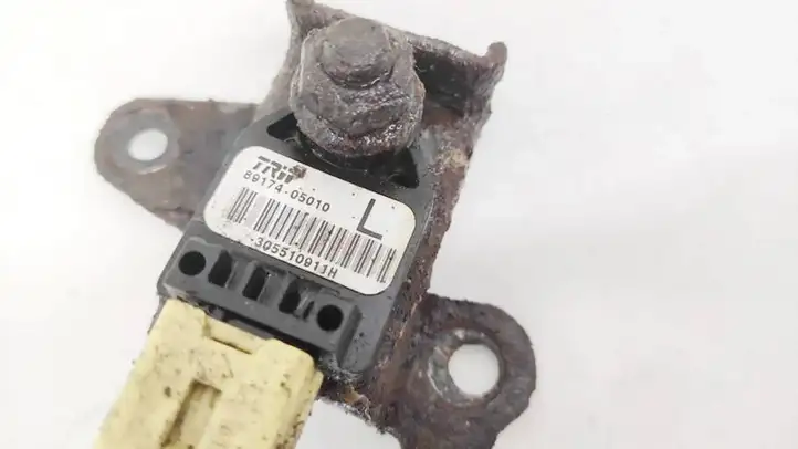 Toyota Avensis T250 (2006 - 2009) 8917405010 Датчик удара SRS — фото 3
