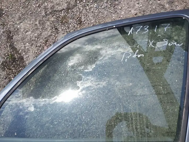 Citroen Xsara Picasso (1999 - 2012) Стекло передней двери — фото 2
